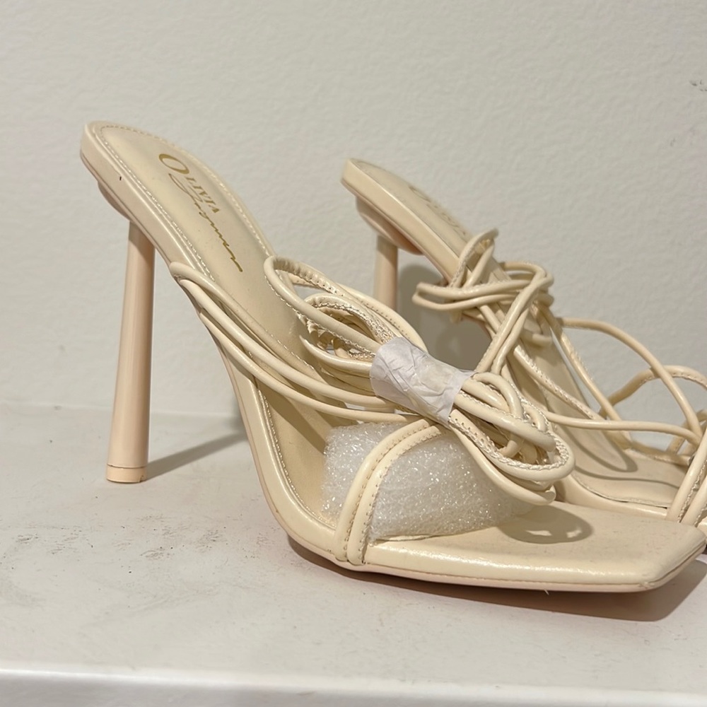 Brand new white lace up heels never worn size 10